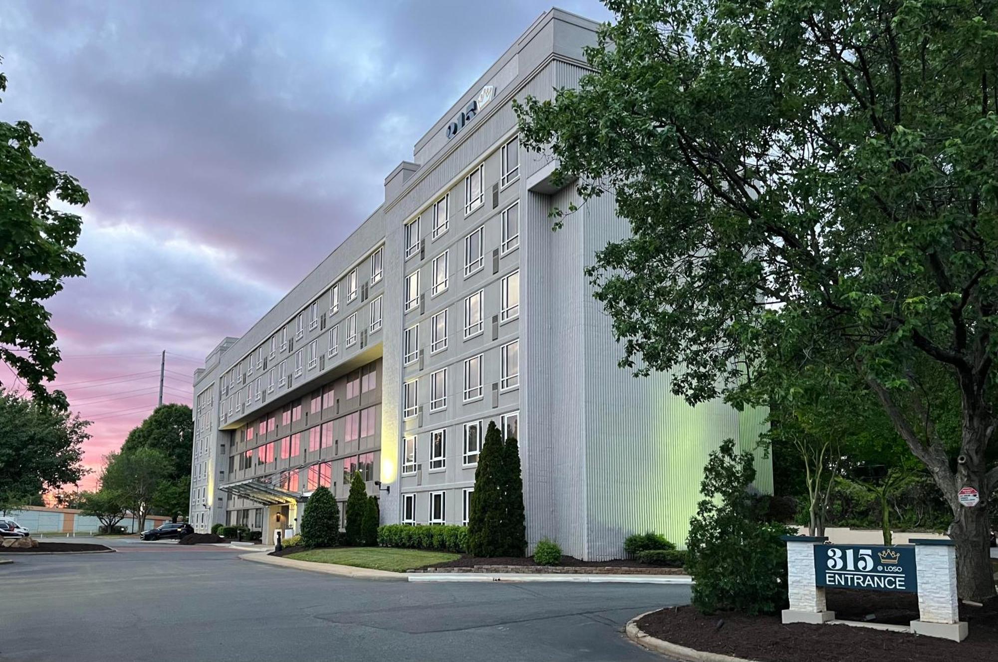 315 Loso Hotel Airport Charlotte Exterior photo